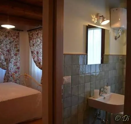 L' Antico Pozzo Bed & Breakfast *